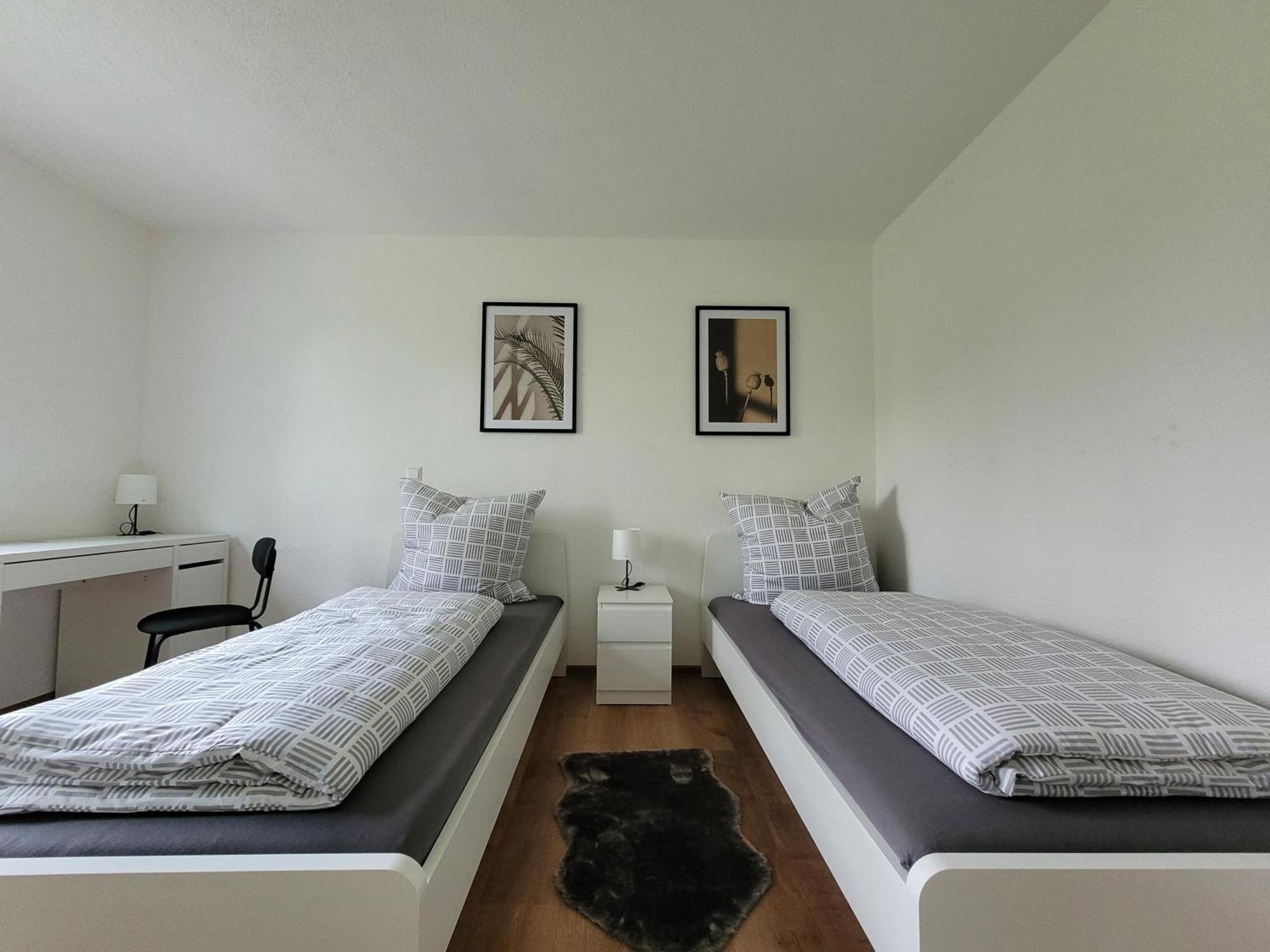 Living Flat, Eine Wohnung Mit Zwei Schlafzimmern Und Balkon Schorndorf  Ngoại thất bức ảnh