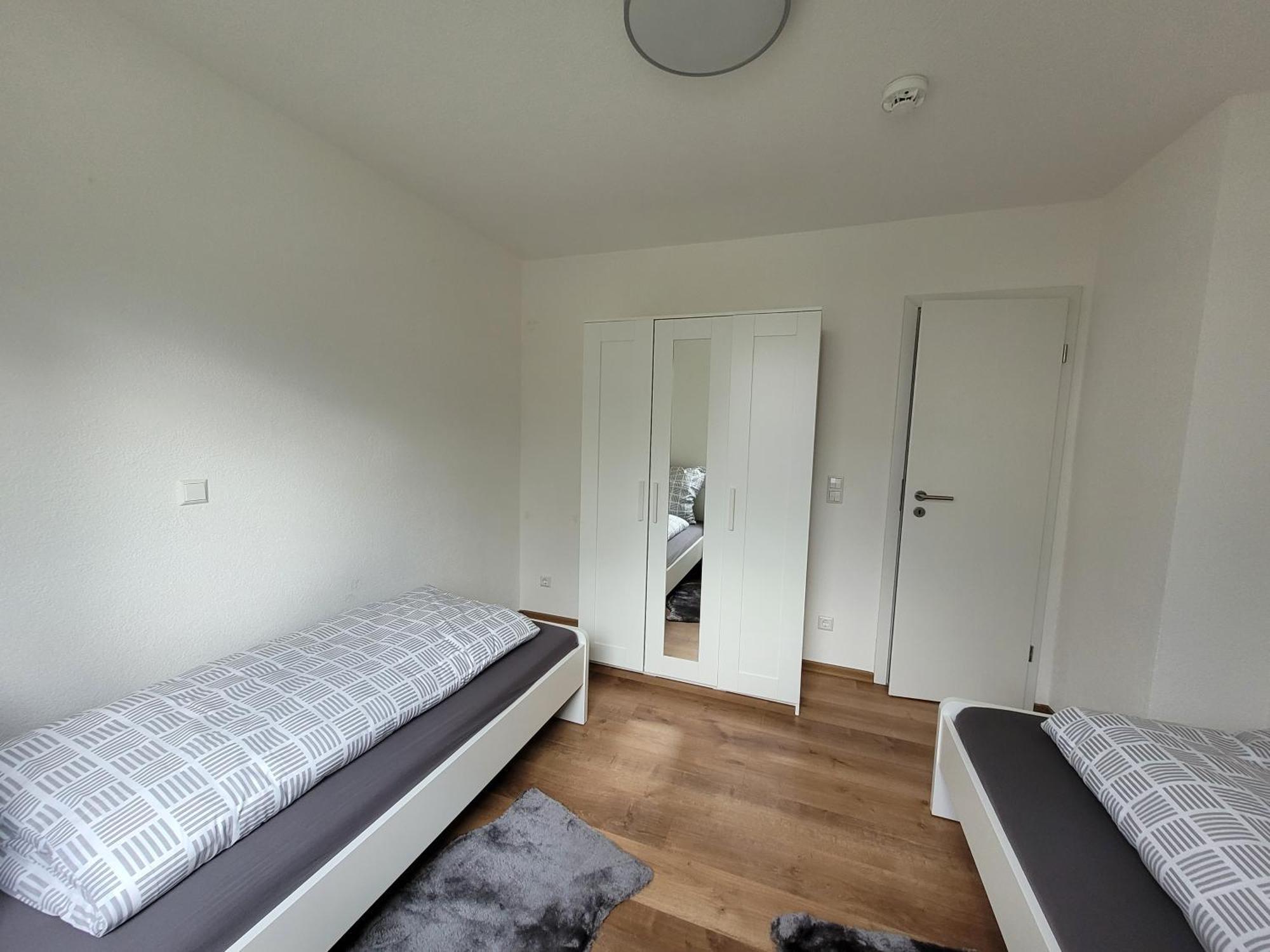 Living Flat, Eine Wohnung Mit Zwei Schlafzimmern Und Balkon Schorndorf  Ngoại thất bức ảnh